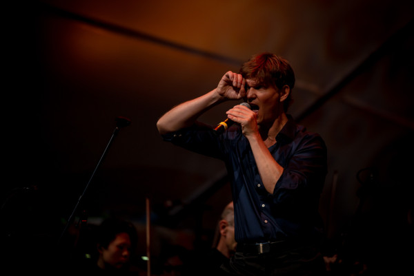 Uli Scherbel singt Ein ehrenwertes Haus Uli Scherbel singt Ein ehrenwertes Haus